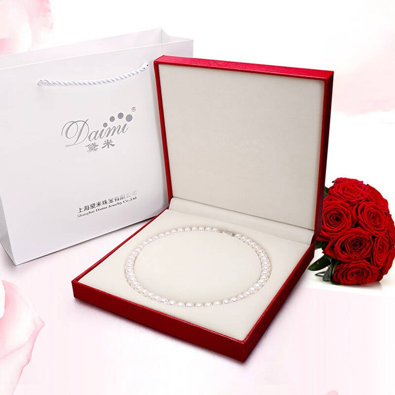 pk10赛车APP2025版游戏世界观场景