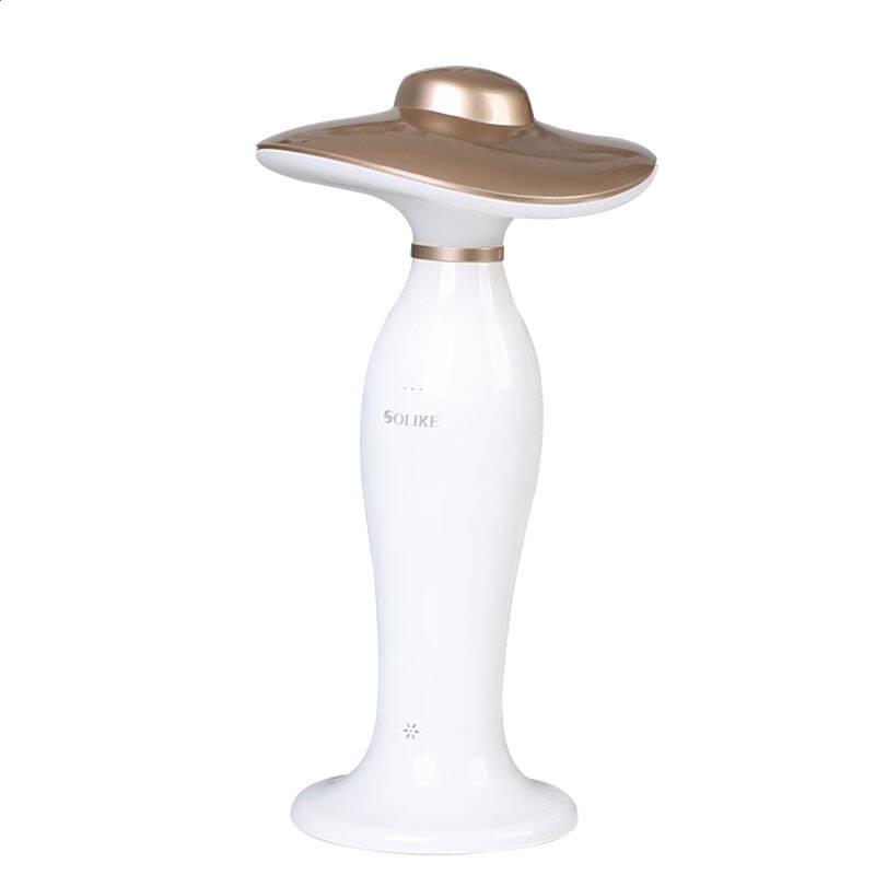 pg体育app2025最新版营地界面与角色互动