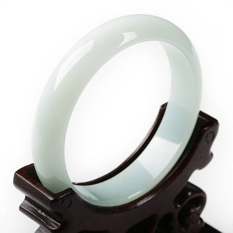 灵魂筹码游戏赌徒与猎人对抗画面