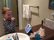 三公赌钱官网2025版杀手团队协作场景